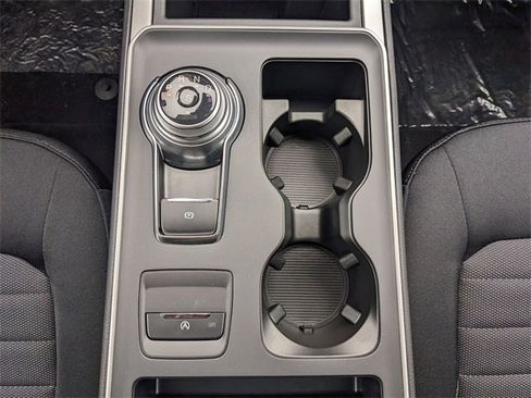 New 2024 Ford Edge SE w/ Black Appearance Package image 16