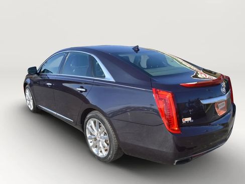 Used 2013 Cadillac XTS Premium image 4