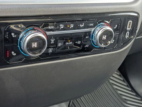 New 2026 GMC Sierra 1500 Elevation image 23