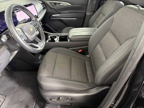 Certified 2024 Chevrolet Traverse LT image 14