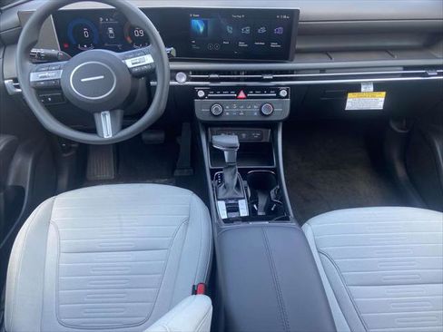 New 2026 Hyundai Santa Cruz SE FWD image 10