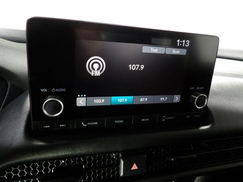 Used 2025 Honda HR-V LX image 18