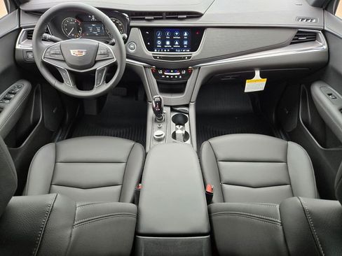 New 2026 Cadillac XT5 Luxury w/ LPO, Floor Liner Package image 9