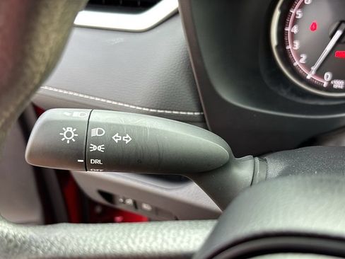 Used 2025 Toyota RAV4 LE AWD/4WD image 13