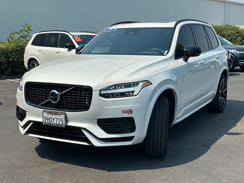 Certified 2023 Volvo XC90 T8 Plus image 8