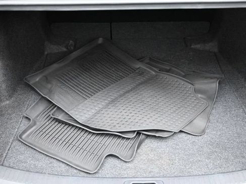 Used 2025 Toyota Corolla SE FWD image 28