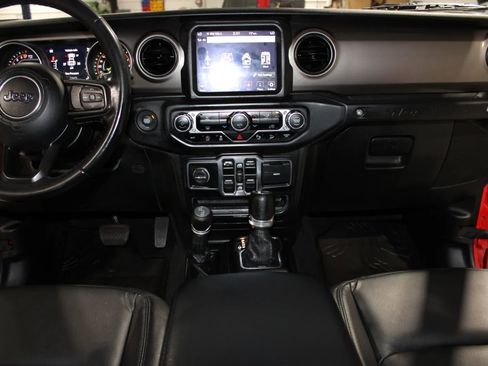 Used 2020 Jeep Wrangler Unlimited Sport S w/ Sun And Sound Package AWD/4WD image 25
