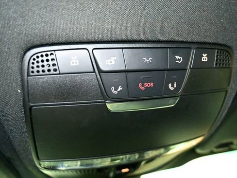 Used 2018 Mercedes-Benz GLC 300 4MATIC image 42