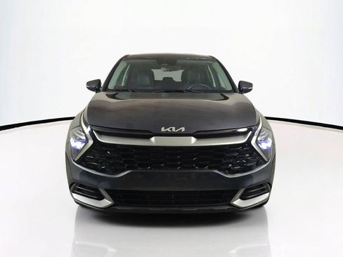 Used 2023 Kia Sportage EX FWD image 3