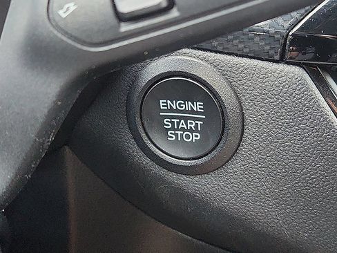 Used 2024 Ford Escape ST-Line FWD image 9