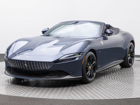 Used 2024 Ferrari Roma Spider RWD image 1