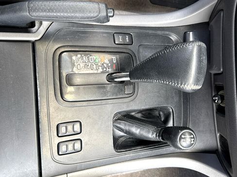 Used 1998 Toyota Land Cruiser image 27