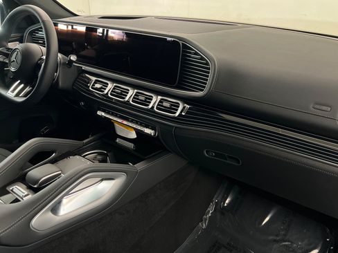 New 2026 Mercedes-Benz GLE 53 AMG 4MATIC image 25