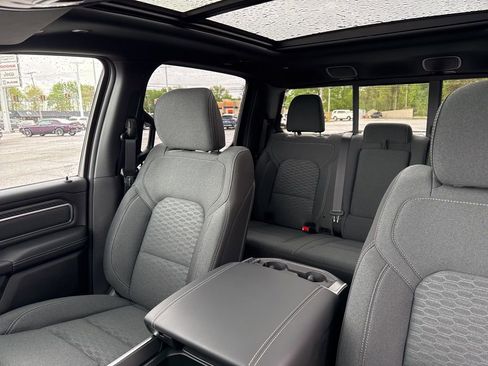 New 2026 RAM 1500 4x4 Crew Cab image 65