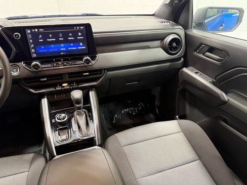 Used 2023 Chevrolet Colorado Trail Boss w/ Advanced Trailering Package image 36