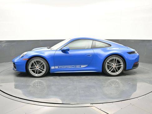 Certified 2025 Porsche 911 Carrera RWD image 2