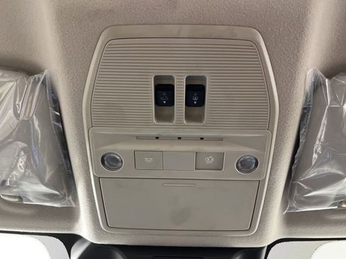 New 2026 Nissan Kicks SV w/ SV Premium Package image 32