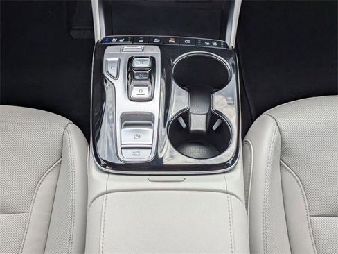 Used 2022 Hyundai Tucson Limited image 21