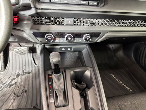 Used 2024 Honda Accord LX image 17