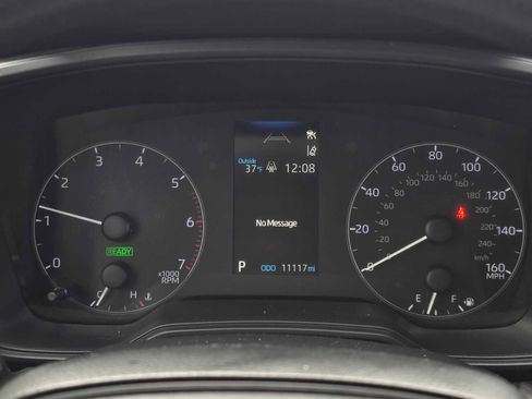 Used 2025 Toyota Corolla LE image 26