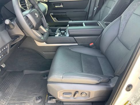 Used 2025 Toyota Tundra Limited w/ TRD Off-Road Package AWD/4WD image 14