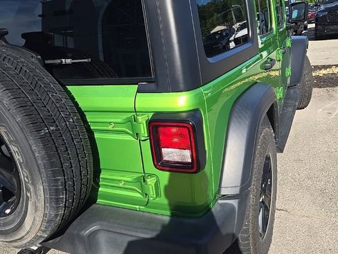 Used 2019 Jeep Wrangler Unlimited Sport S AWD/4WD image 29