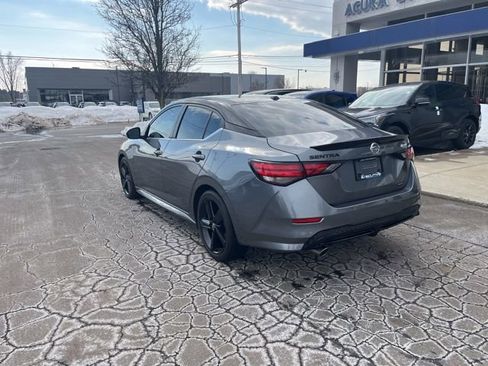 Used 2022 Nissan Sentra SR w/ Midnight Edition image 8