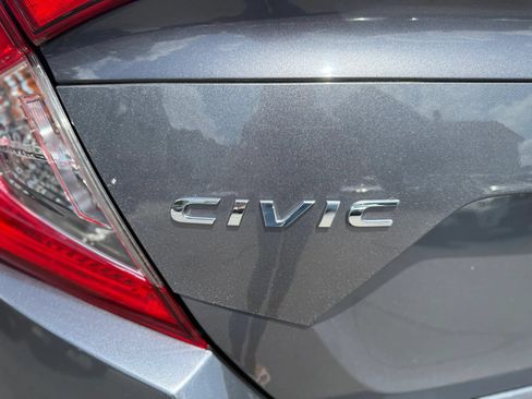 Used 2017 Honda Civic Touring image 38