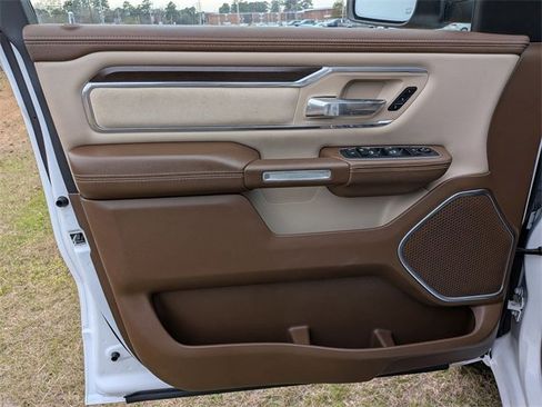 Used 2021 RAM 1500 Laramie image 12