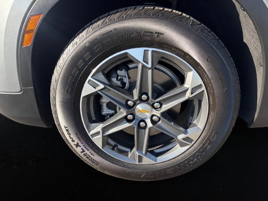 Used 2026 Chevrolet Blazer LT w/ Convenience Package FWD image 9