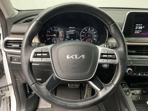Used 2022 Kia Telluride SX w/ SX Prestige Package image 16