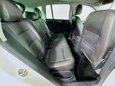 Used 2012 Volkswagen Tiguan S AWD/4WD image 32