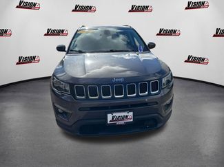 Used 2019 Jeep Compass Latitude video 2