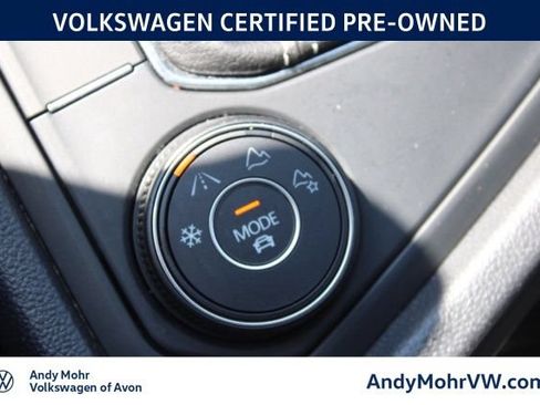 Used 2022 Volkswagen Taos SE w/ Panoramic Sunroof Package AWD/4WD image 45