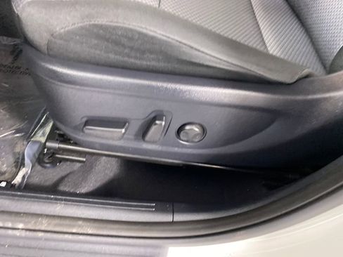 Certified 2023 Kia Soul S image 8