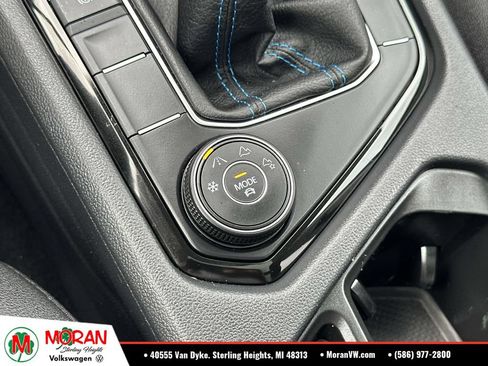 Certified 2024 Volkswagen Taos SE AWD/4WD image 33