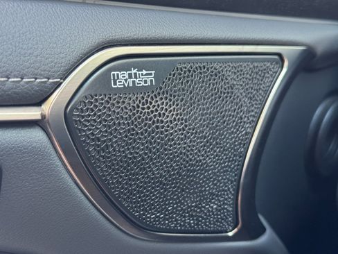 Used 2024 Lexus ES 300h w/ Accessory Package (Z2) FWD image 19