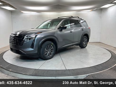 New 2026 Nissan Pathfinder SV image 1