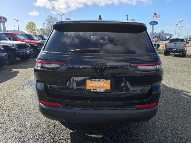 Used 2024 Jeep Grand Cherokee L Altitude AWD/4WD image 4