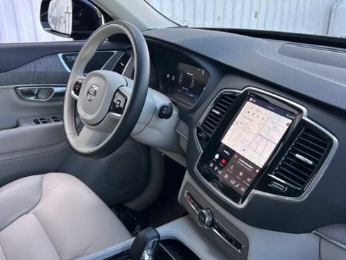 Certified 2024 Volvo XC90 B6 Plus w/ Protection Package AWD/4WD image 7