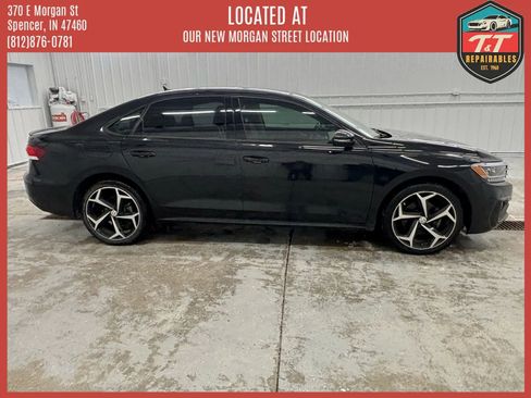 Used 2020 Volkswagen Passat 2.0T R-Line FWD image 2