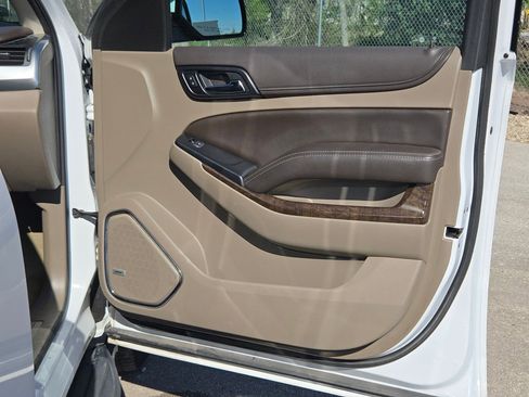 Used 2017 Chevrolet Tahoe LT image 29