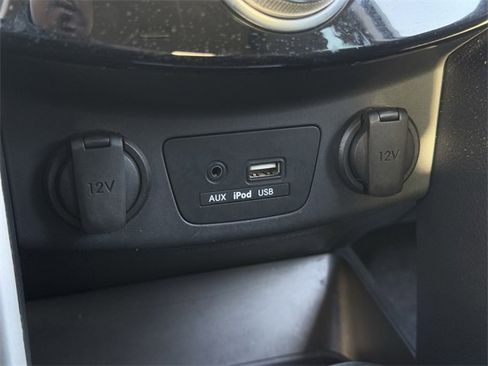 Used 2016 Hyundai Elantra GT image 19