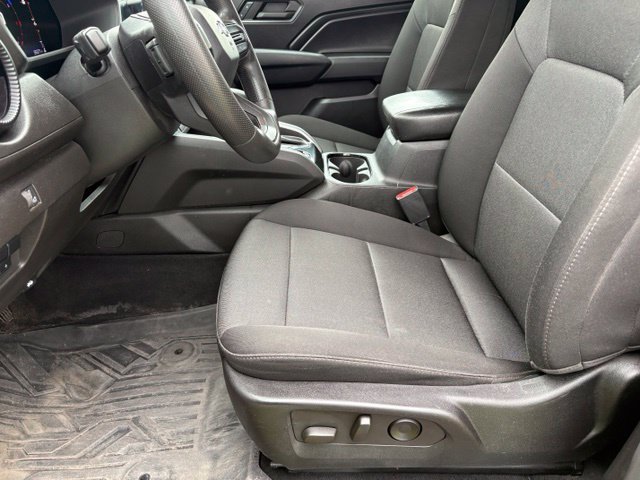 Used 2023 Chevrolet Colorado Trail Boss w/ Advanced Trailering Package AWD/4WD image 11