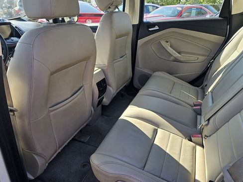 Used 2015 Ford C-MAX SEL image 11