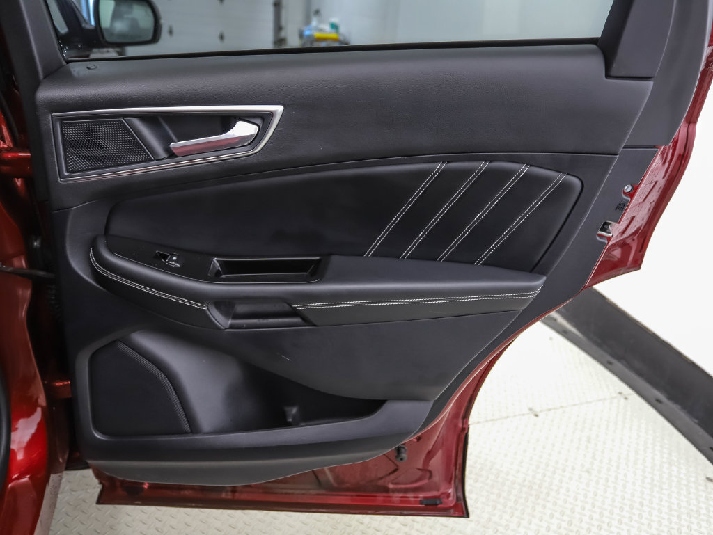 Used 2019 Ford Edge ST w/ Equipment Group 401A AWD/4WD image 26