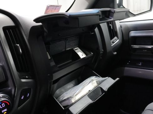 Used 2018 Chevrolet Silverado 1500 LT w/ All Star Edition AWD/4WD image 29
