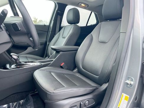 Used 2023 Buick Encore GX Essence w/ Experience Buick Package image 15