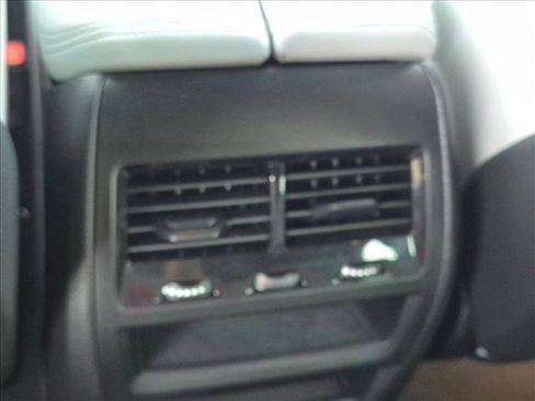 Used 2024 BMW X5 sDrive40i RWD image 16