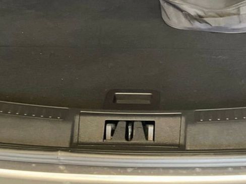 Used 2024 Lincoln Corsair Grand Touring image 10